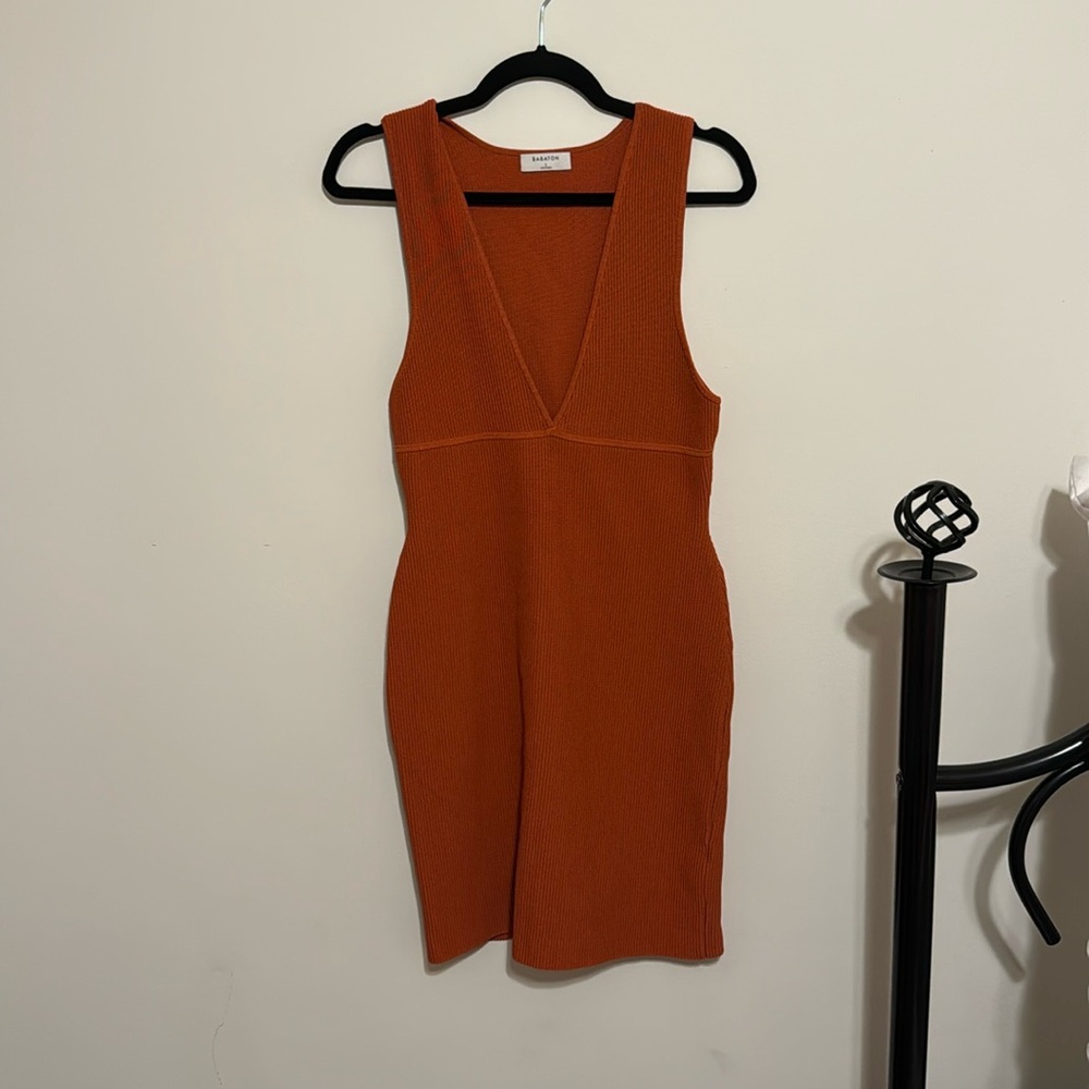 Aritzia dress size L